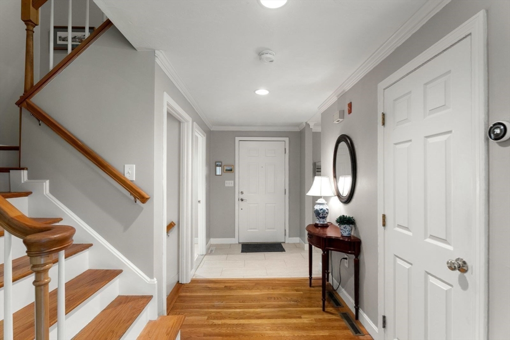 70 Parks St # 10