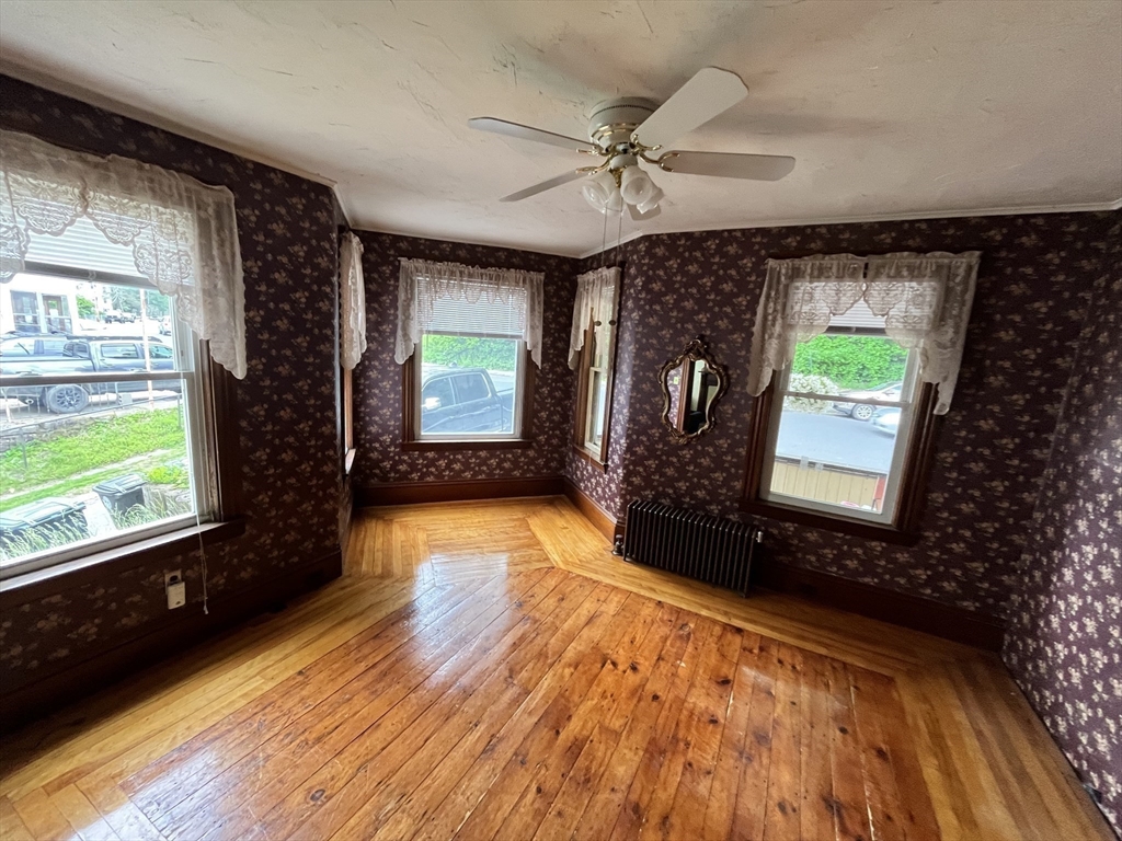 21-23 Coombs St