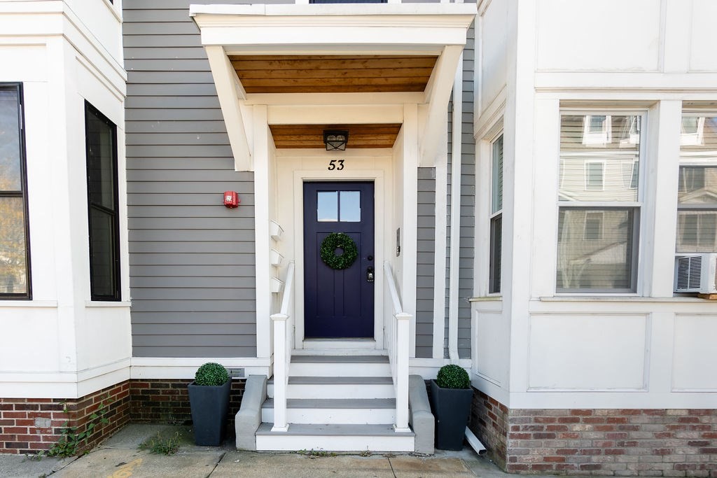 53 Lexington Street # 3