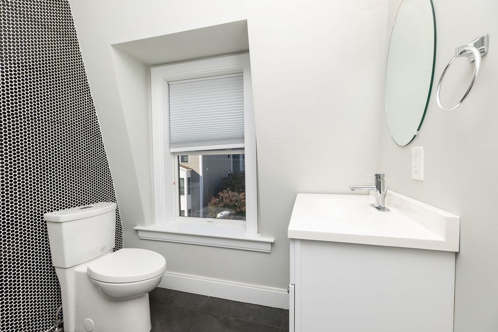 53 Lexington Street # 3