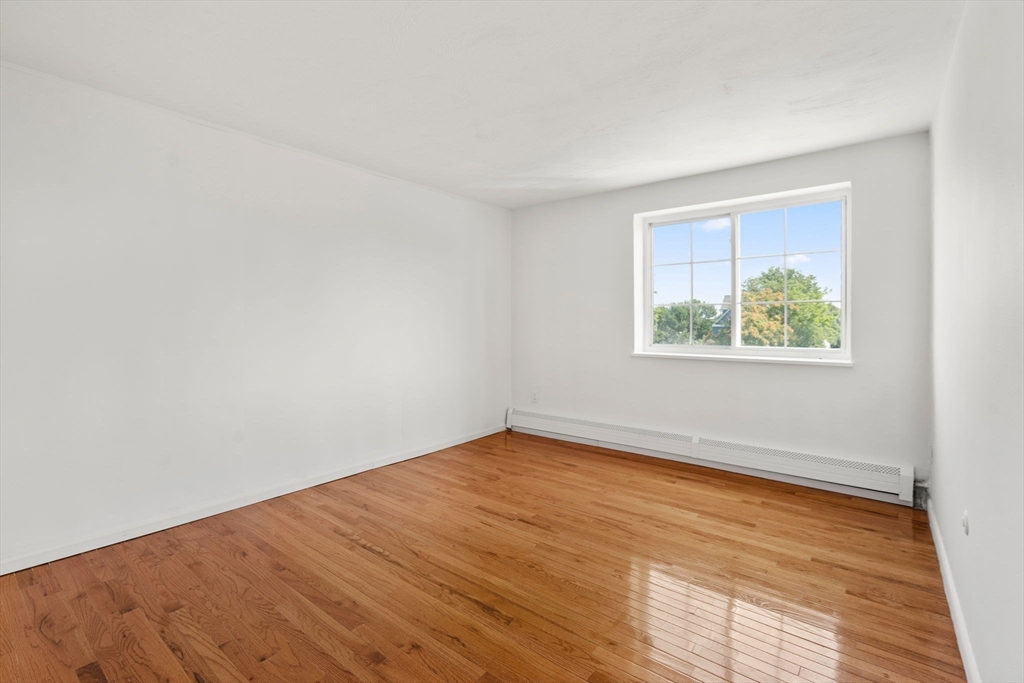 15 Staples Avenue # 41