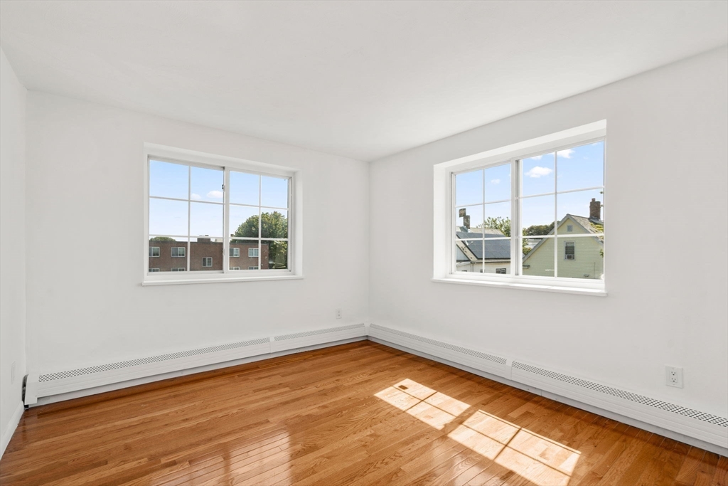 15 Staples Avenue # 41
