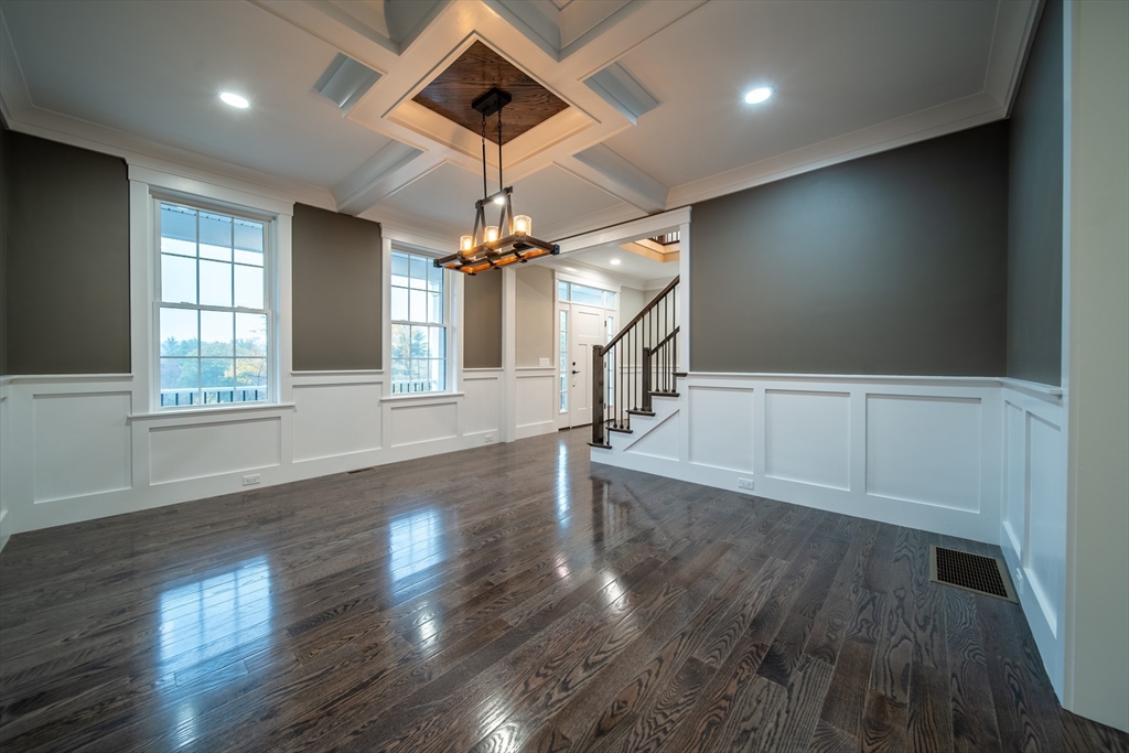124 Meadow Rd