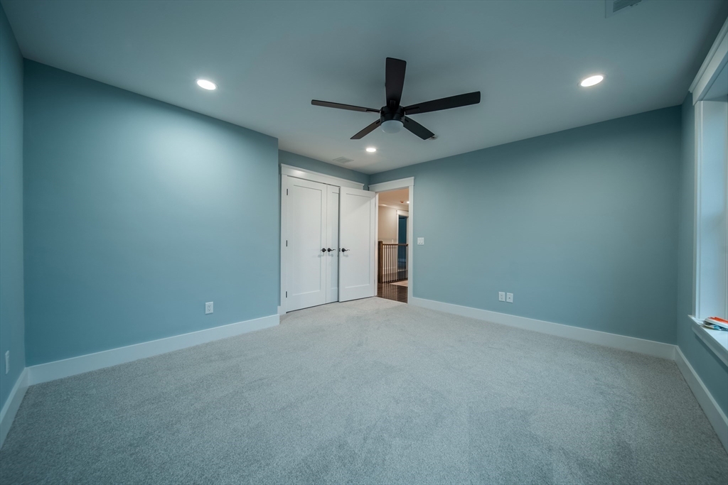 124 Meadow Rd