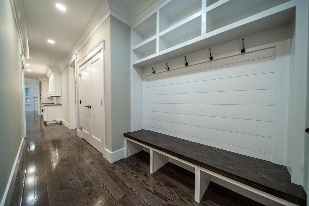 124 Meadow Rd