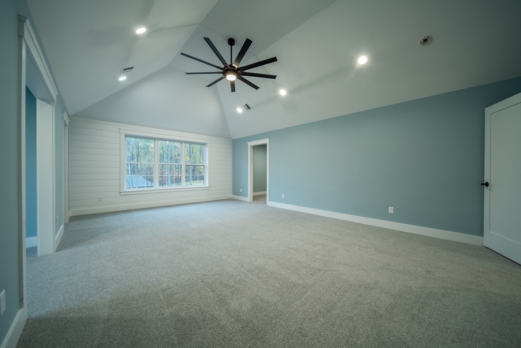 124 Meadow Rd