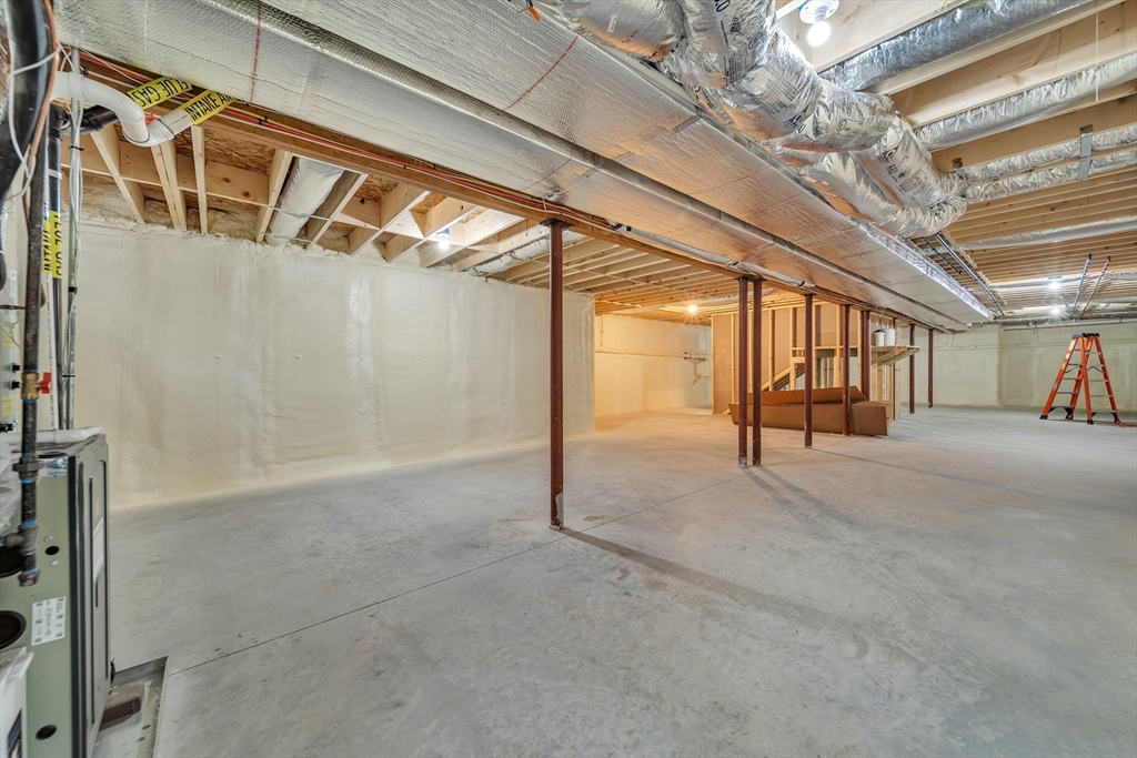 124 Meadow Rd