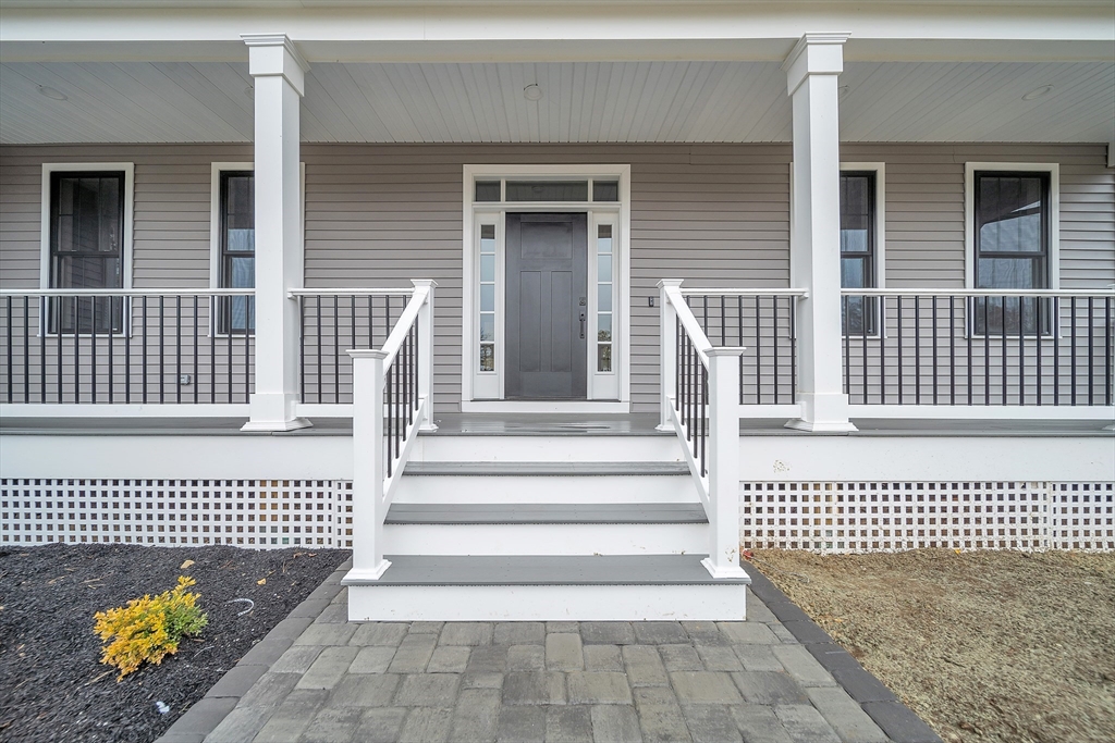 124 Meadow Rd