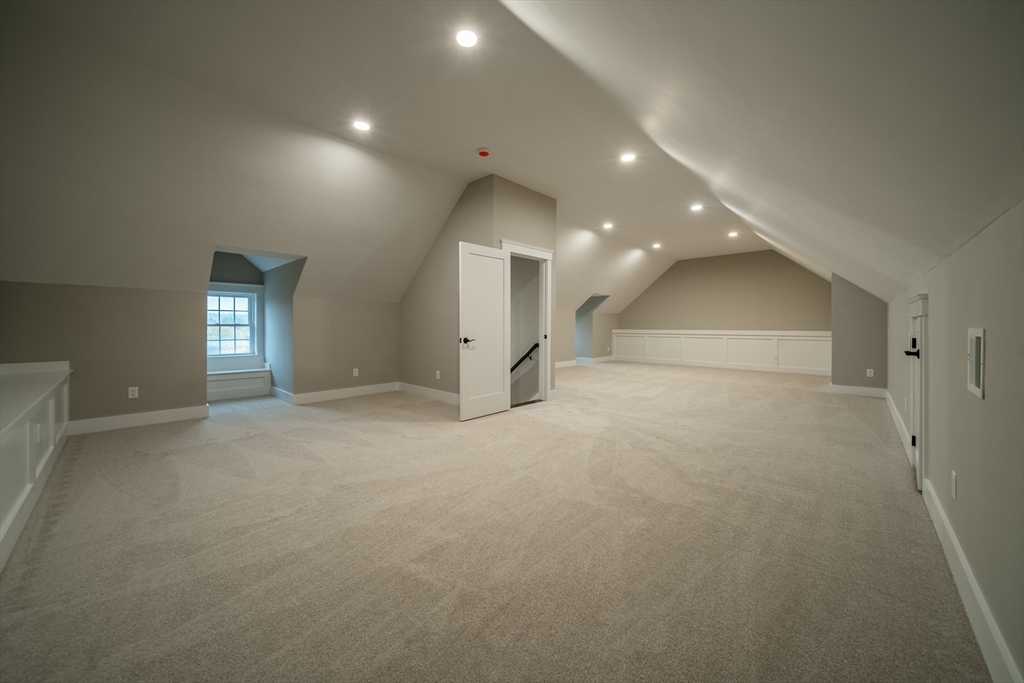 124 Meadow Rd