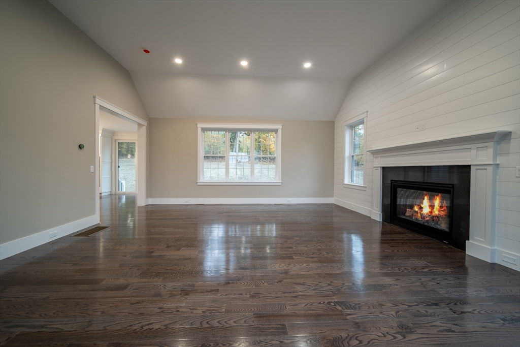 124 Meadow Rd