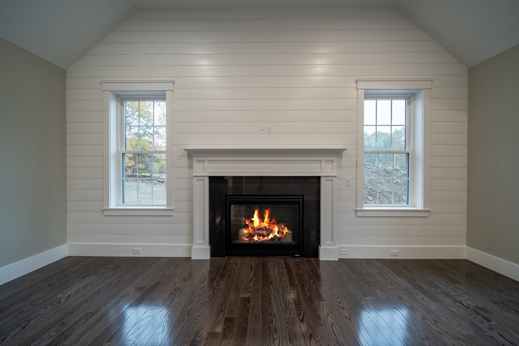 124 Meadow Rd
