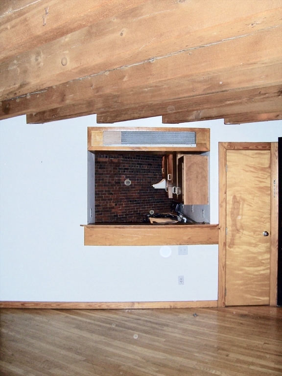 162 Commercial Street # 2