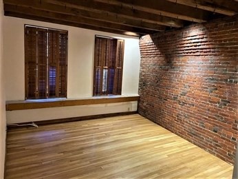 162 Commercial Street # 2