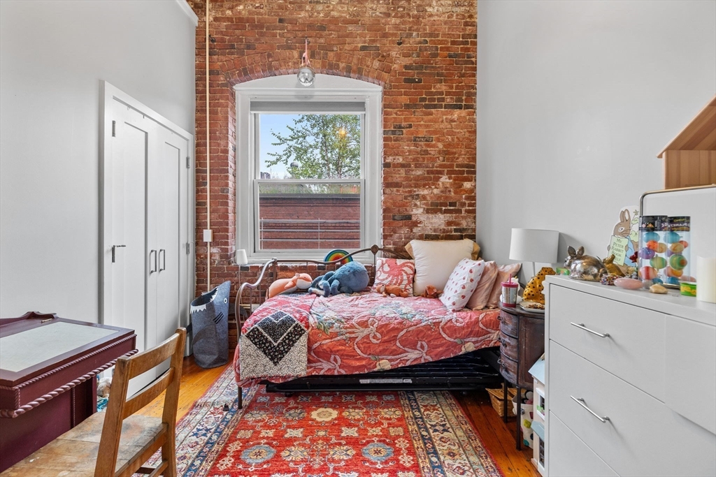 150 Lincoln Street # 6A