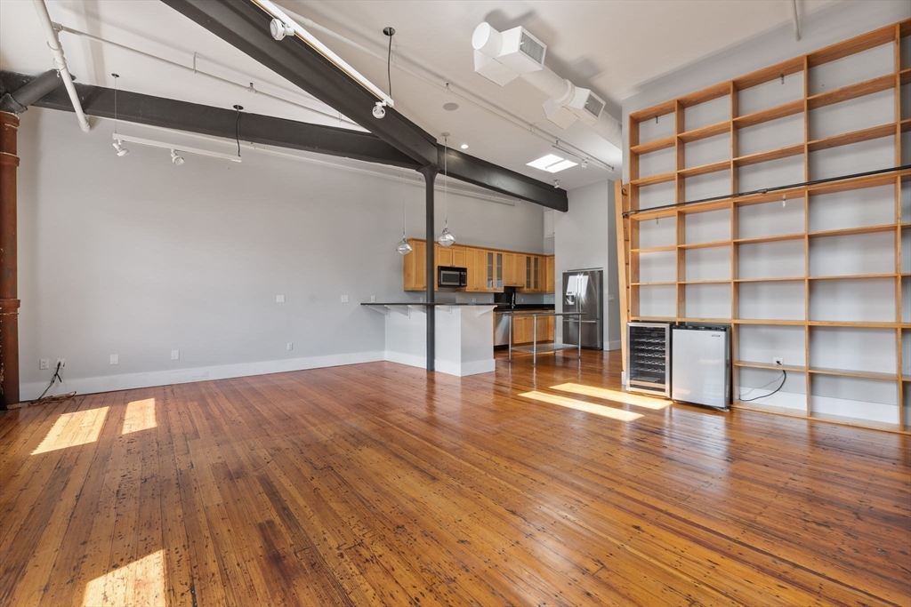 150 Lincoln Street # 6A