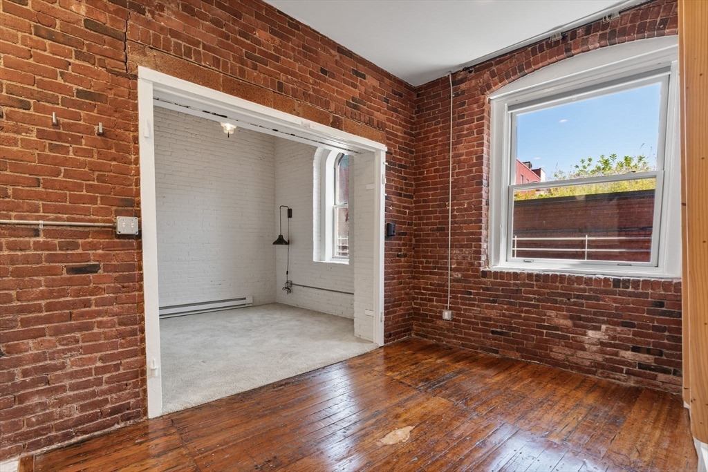 150 Lincoln Street # 6A