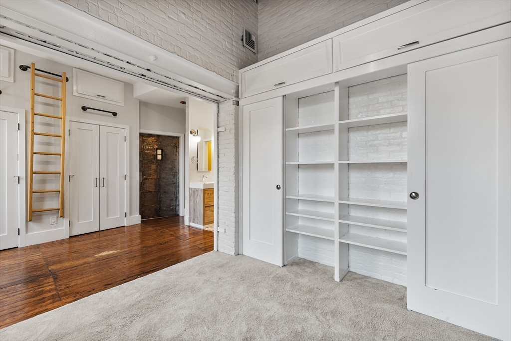 150 Lincoln Street # 6A