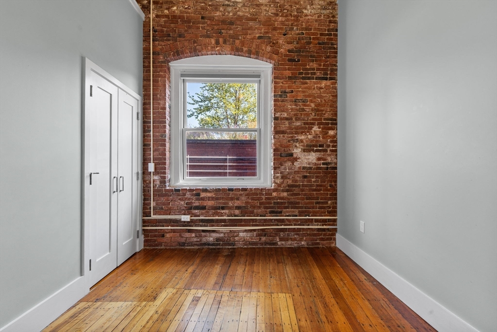 150 Lincoln Street # 6A