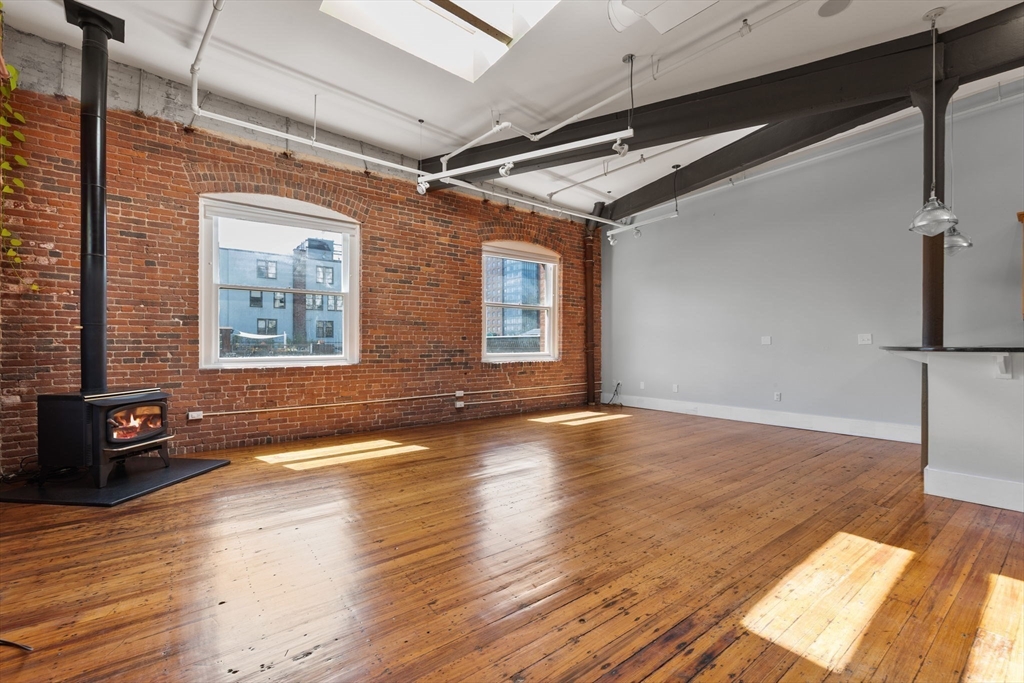 150 Lincoln Street # 6A