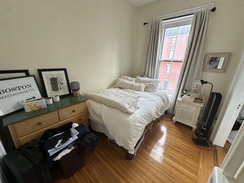 300 Marlborough St. # 8