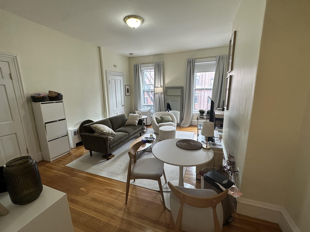 300 Marlborough St. # 8