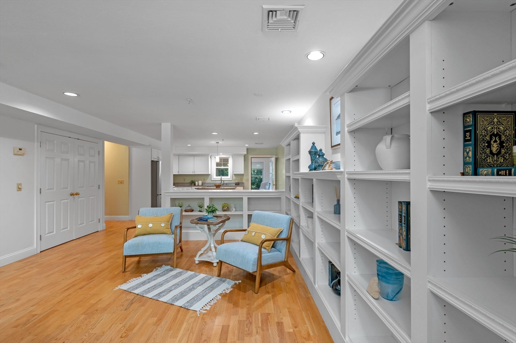 135 Beach Rd # C4