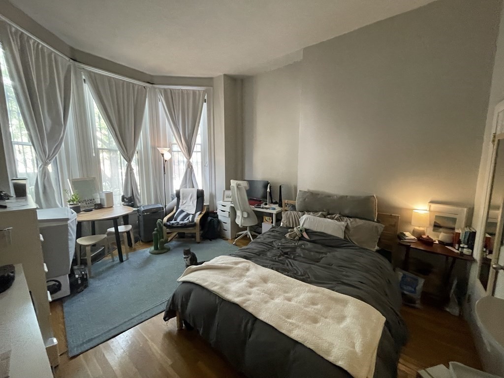 544 Columbus Ave. # 2