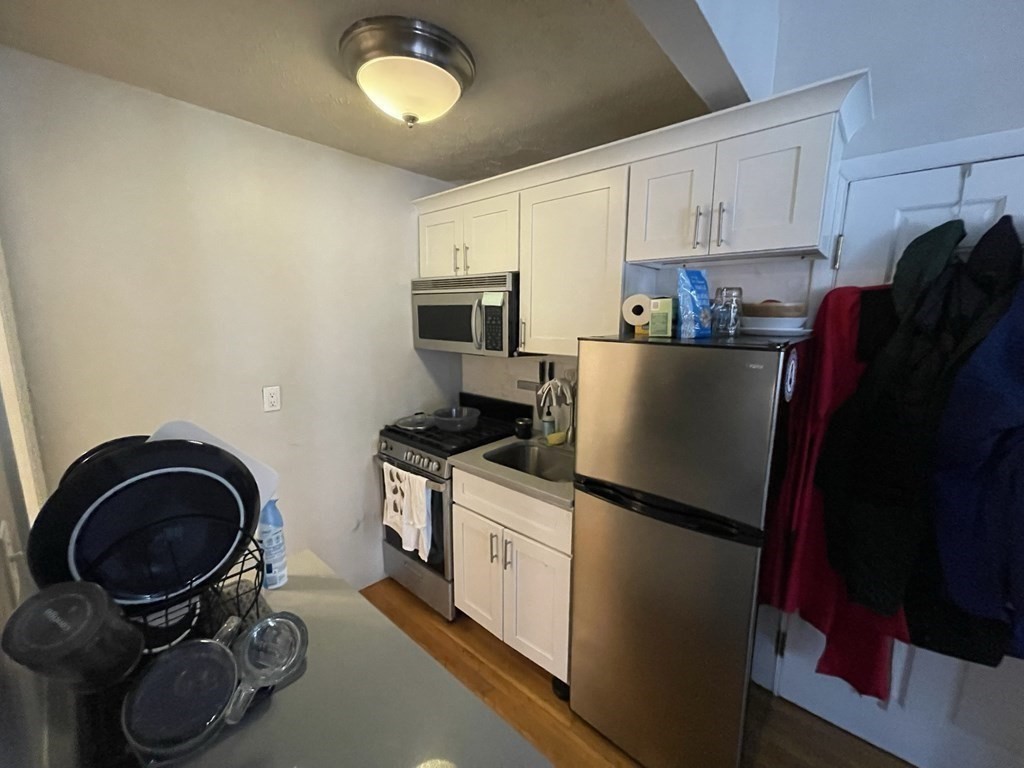 544 Columbus Ave. # 2
