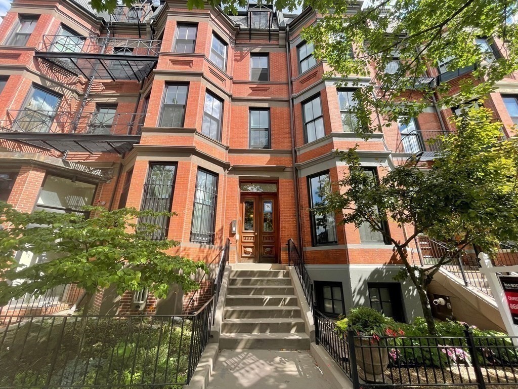544 Columbus Ave. # 2