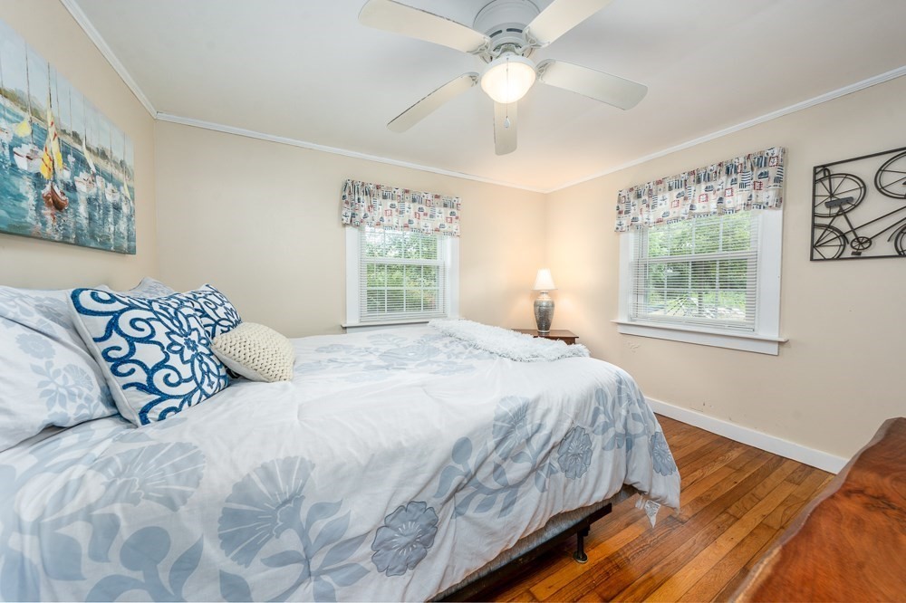 10 Standish Way