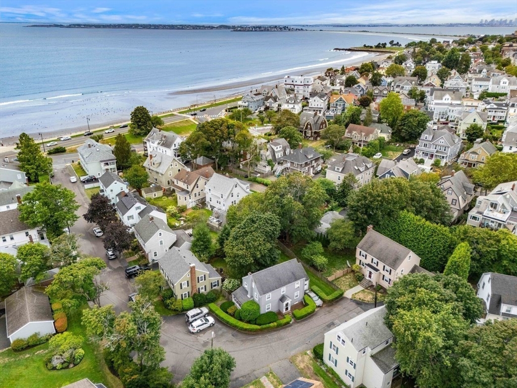 30 Kings Beach Ter