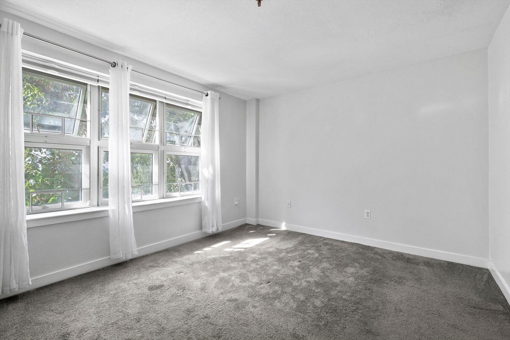 269 Cambridge Rd # 203
