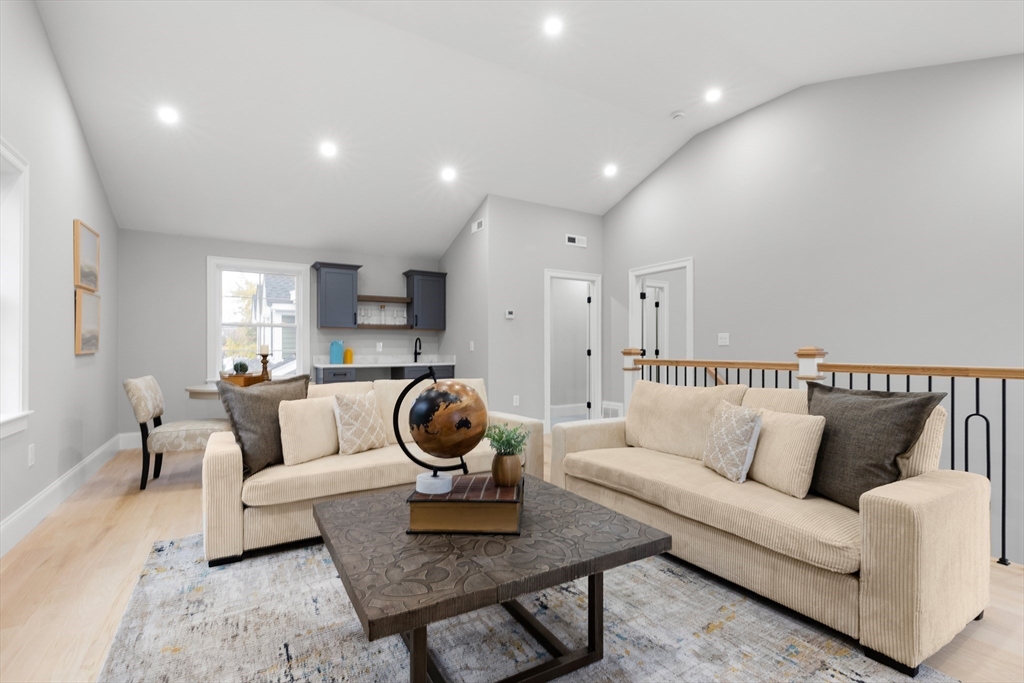 11-9 Washington Street Unit: Nine