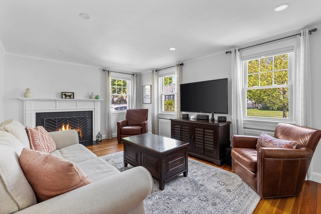 45 Aborn Ave