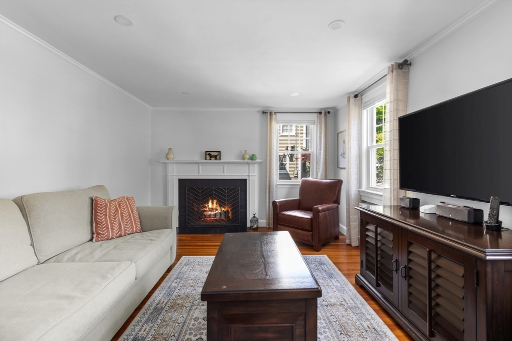 45 Aborn Ave