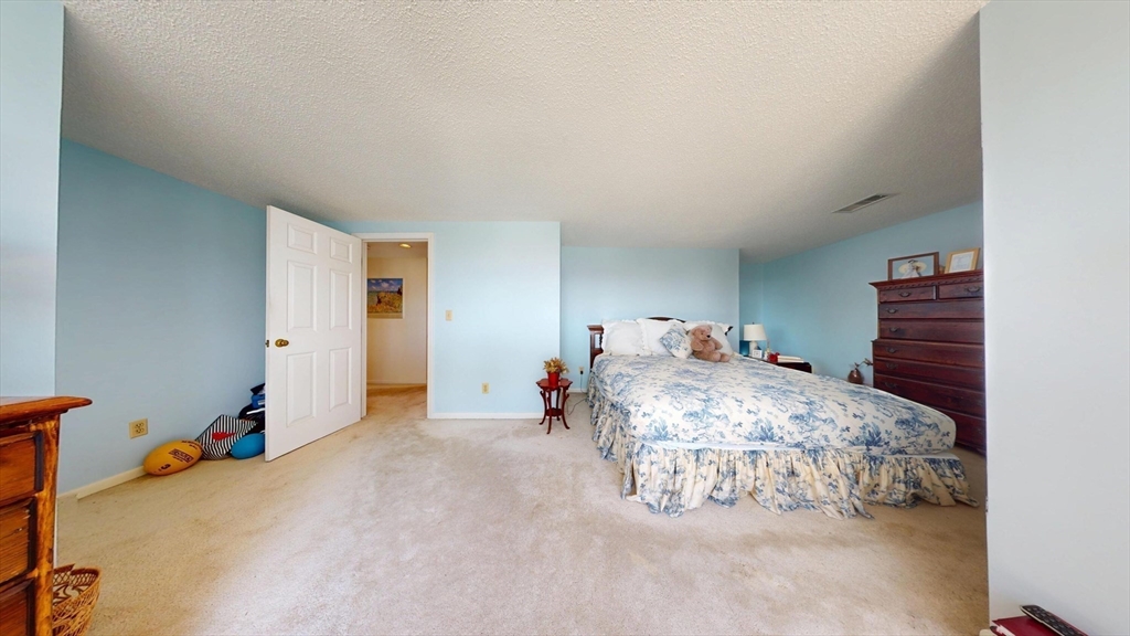 74 Shore Road