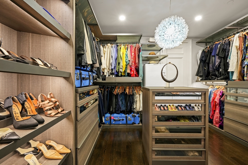 20 Beacon Street Unit: Penthouse