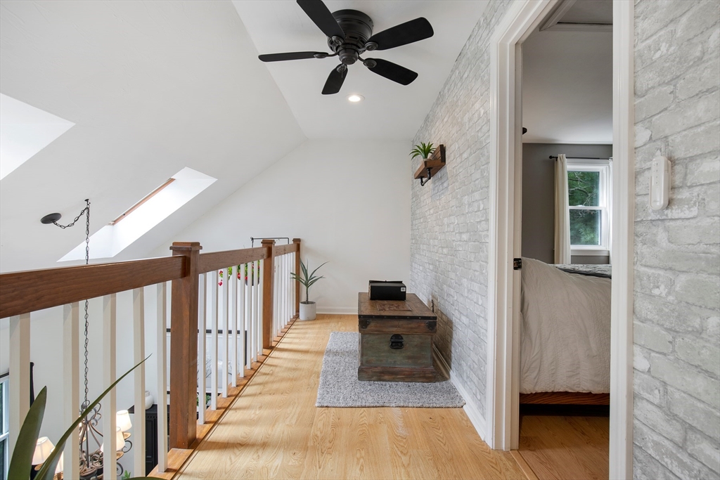 50 Currycomb Cir