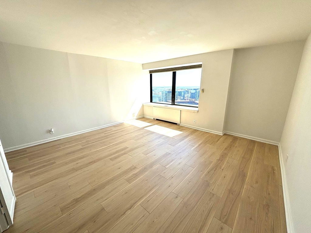 65 East India Row # 35G