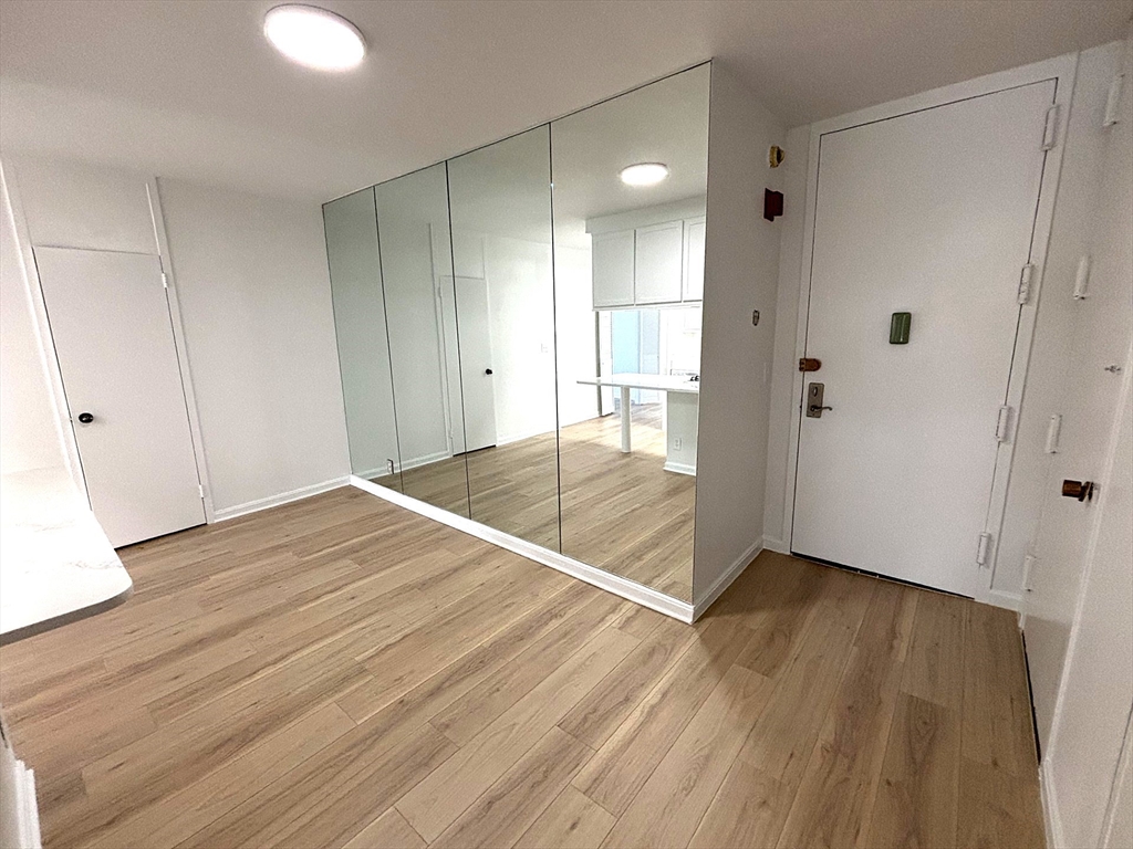 65 East India Row # 35G
