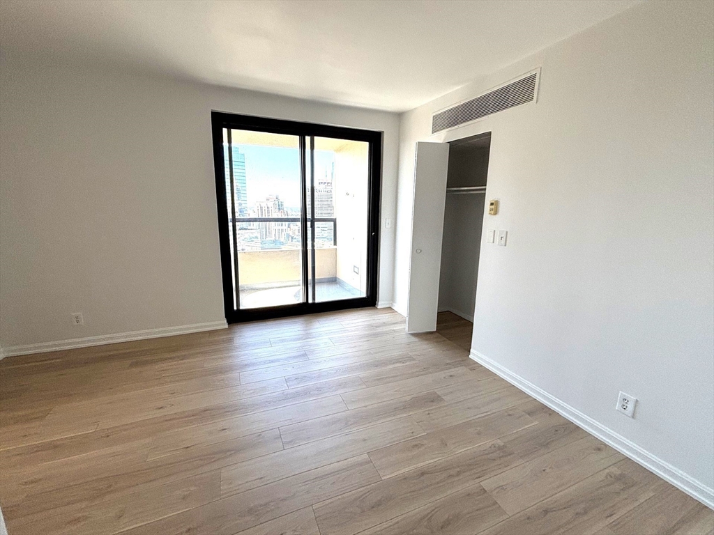65 East India Row # 35G