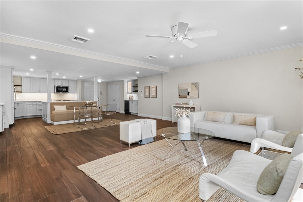 40 Greenleaf St # 102