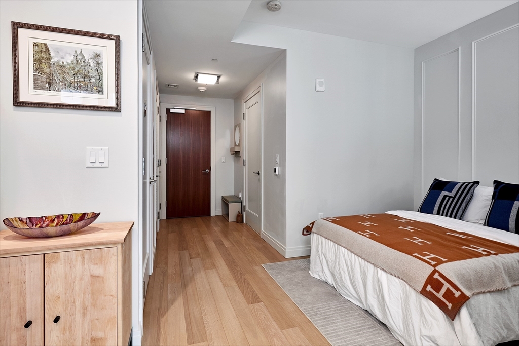 133 Seaport Blvd # 1621