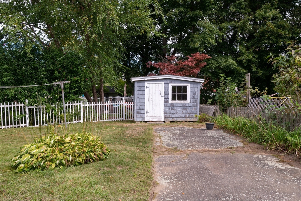 41 Brownville Avenue