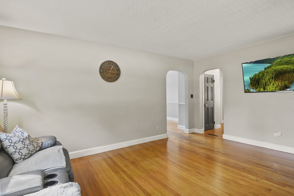 24 Linwood Street