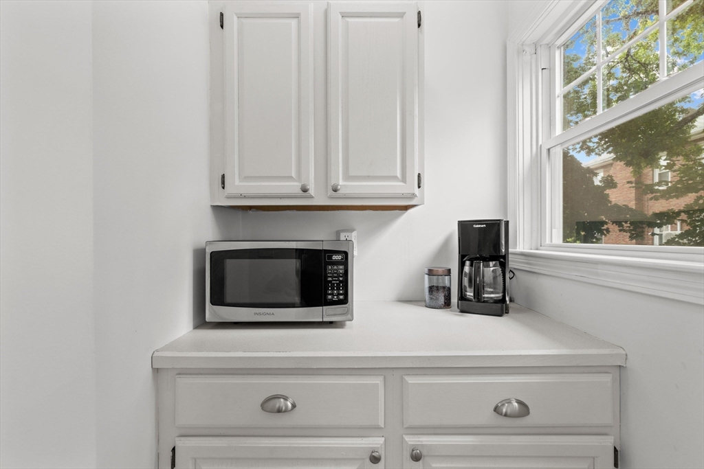 129 Waverley Ave # 129