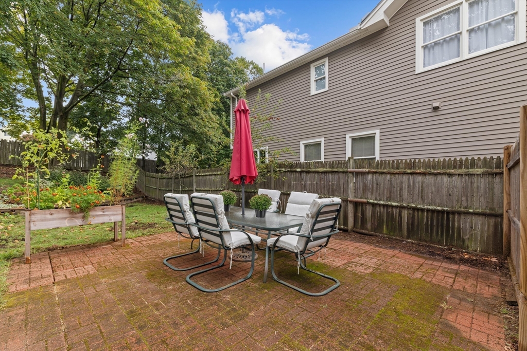 129 Waverley Ave # 129