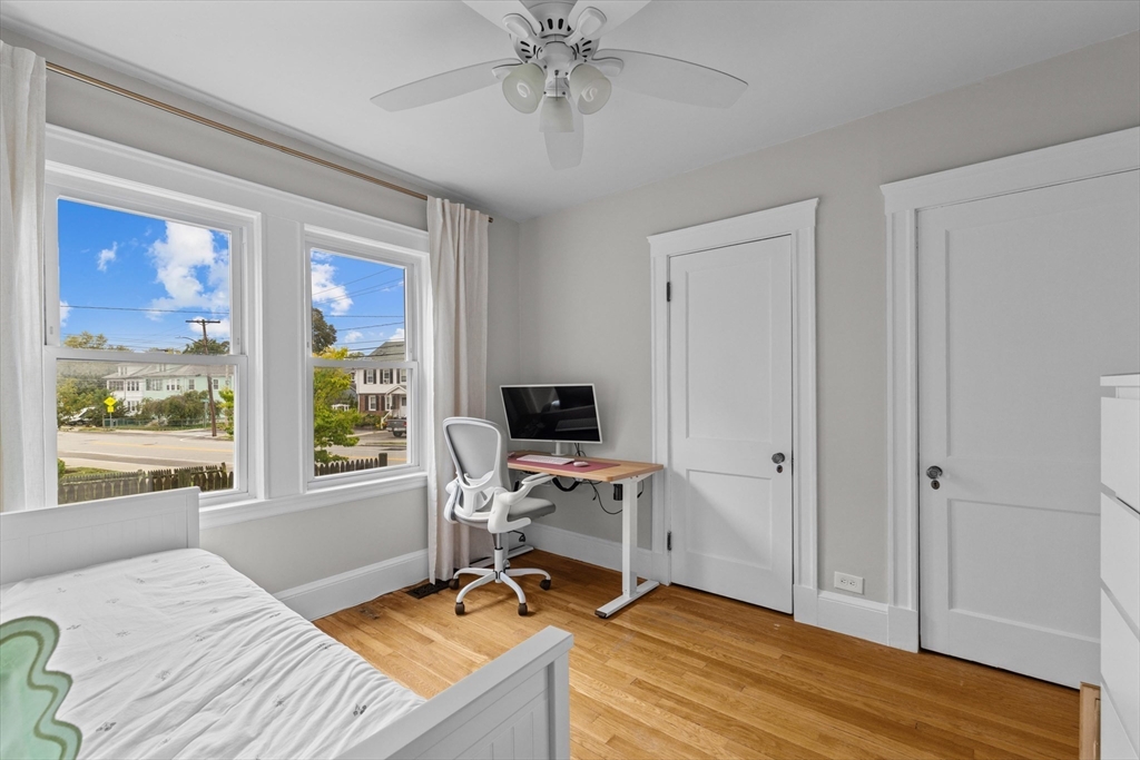 129 Waverley Ave # 129