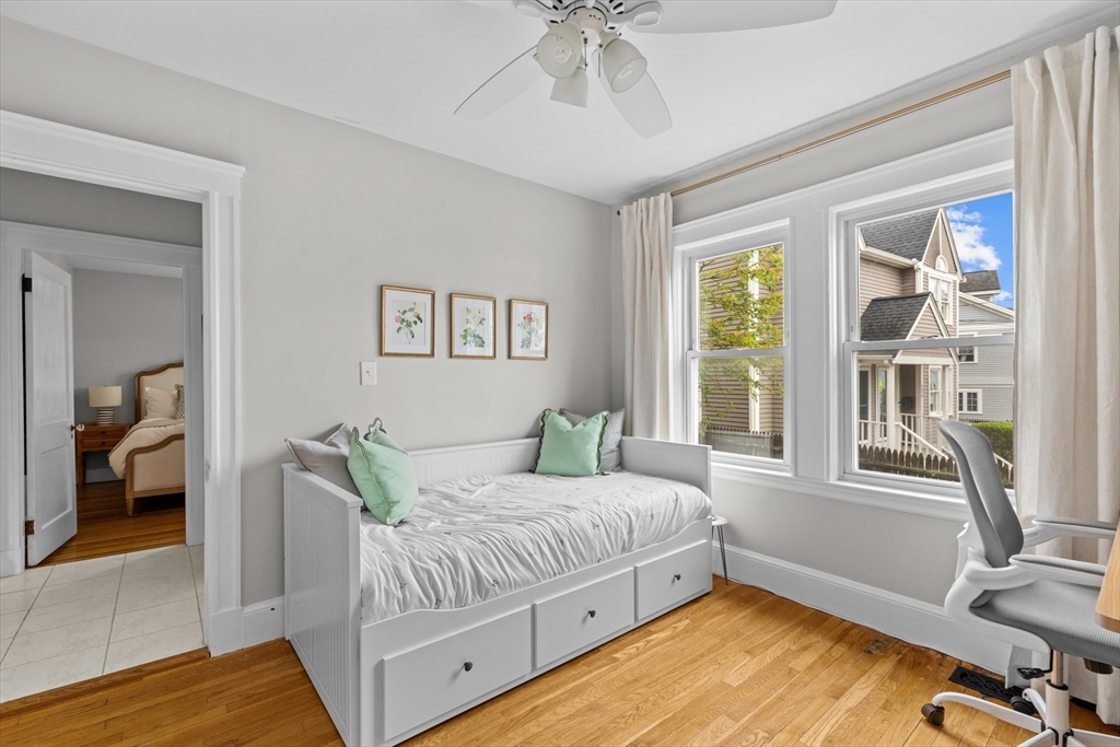 129 Waverley Ave # 129