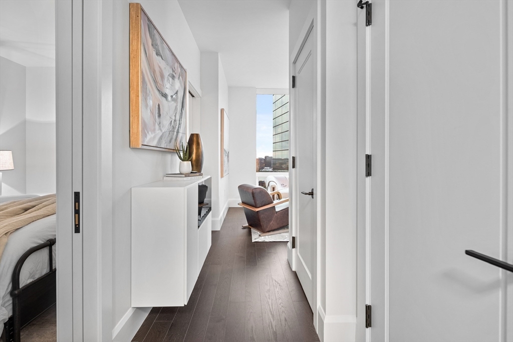 430 Stuart Street Unit: U25D
